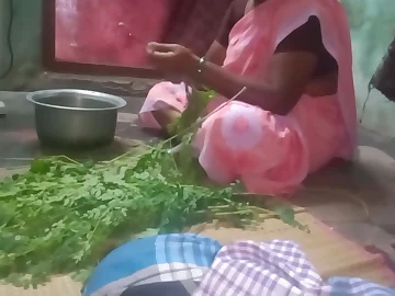 Insane Indian pamper thumbs herself while working encircling the shower