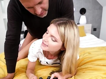 Lovely blonde teens sharing thick bushwa hardcore