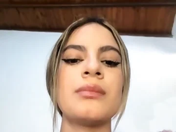 Amateur teen porsha solo action