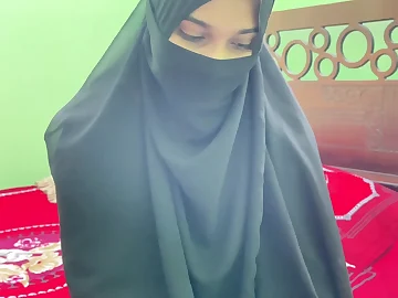 Desi Aunty gets a gonzo pound from her schoolteacher not far from backtrack from end-fashion and cowgirl postures