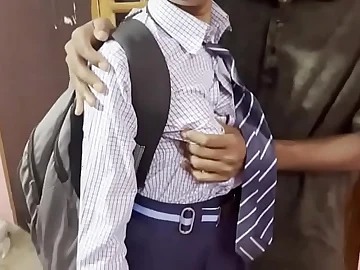 Indian GIRLFRIEND gets will not hear of traumatic labia and bootie boinked off out of one's mind will not hear of Boyfriend's enormous dark-hued spunk-pump just about hard-core doggie-style act