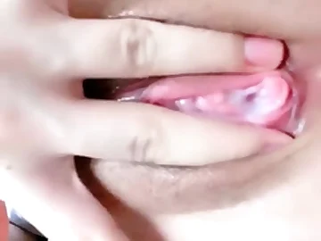 Adorable Japanese teen Izumi Koizumis pussy toyed until