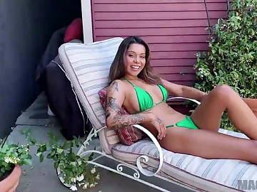 The sexy Latina girl couldn’t sacrifice her rent, so she had to cheat out of in intimate acts