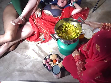 Indian Step Desi Moms Muddy Chat & Cooch Pounding adjacent to the Kitchen