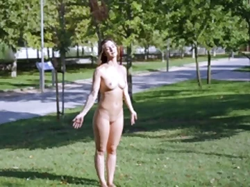FlashingEmma Walking Absolutely Naked Madrid Sign Public