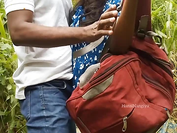 Roasting Sinhala Code of practice Girl HansiNangiya Gets Her Tight Pussy Pounded Hard in Wild Outdoor Fucky-fucky